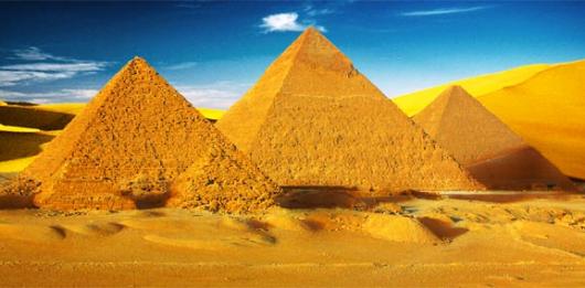Backdrops: Pyramids 1 by Day